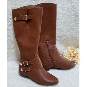 NWOT Chestnut cognac flat boots